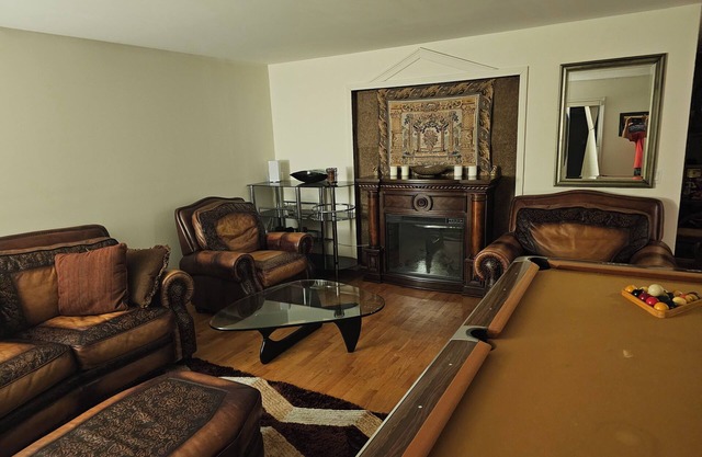 Quiet apartment with balcony parking walking distance to church and cross county