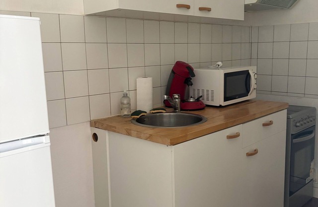 Quiet city center near streetcar direct access circuit