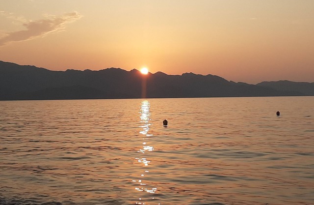 Quiet, comfortable apartment 5 minutes from the beach