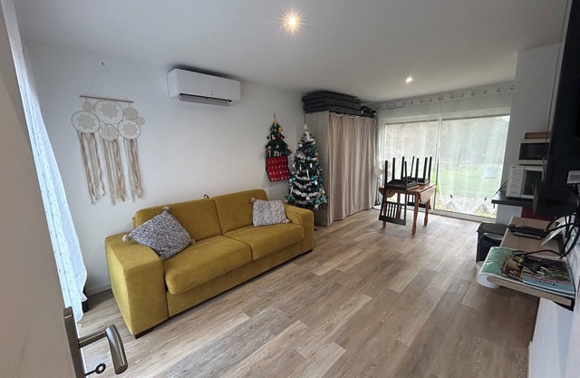 Quiet country apartment with Clim