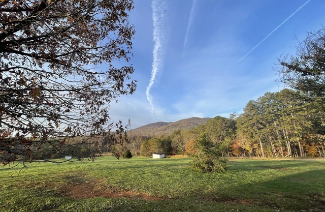 Quiet Country Home @ Dragonfly Ridge - Bring Pets!