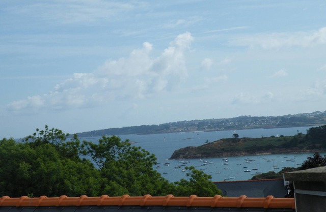 Quiet fully equipped studio in the heart of Carantec