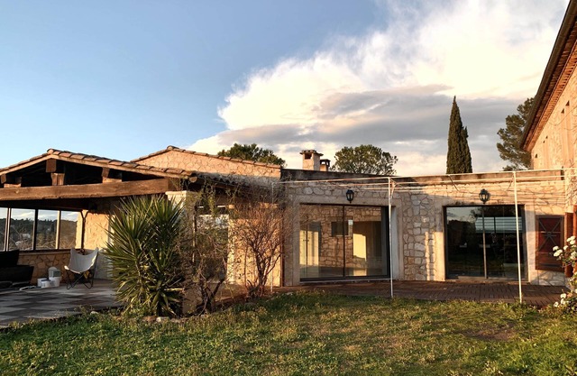 Quiet house with stunning views.