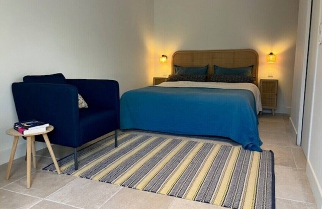 Quiet studio in a green setting