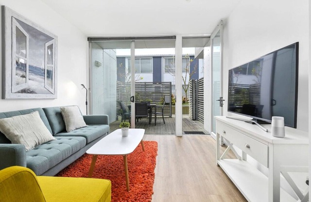 Quiet Secluded Garden Apartment w/Heat Pump