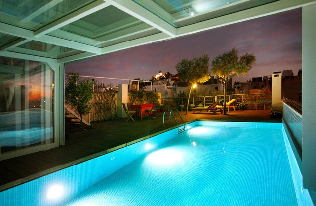 Quirky Apt2/Heated Pool/Acropolis View/Ideal location