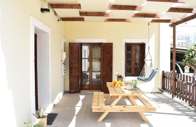 Raeti Cretan Guesthouse