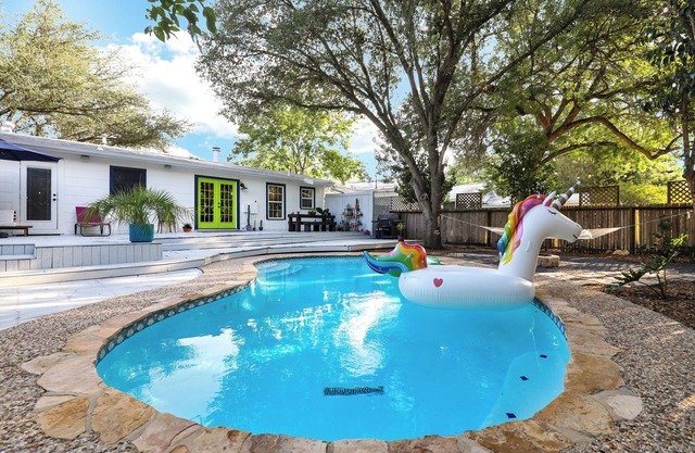 Rainbow Casa
