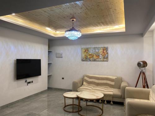 Raiville Mountain View