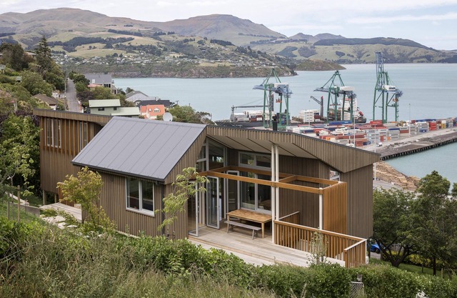 Randolph Terrace - Soak up the panoramic harbour views of Lyttelton