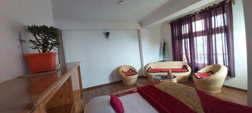 Rangeethomestay Sukhia pokhari