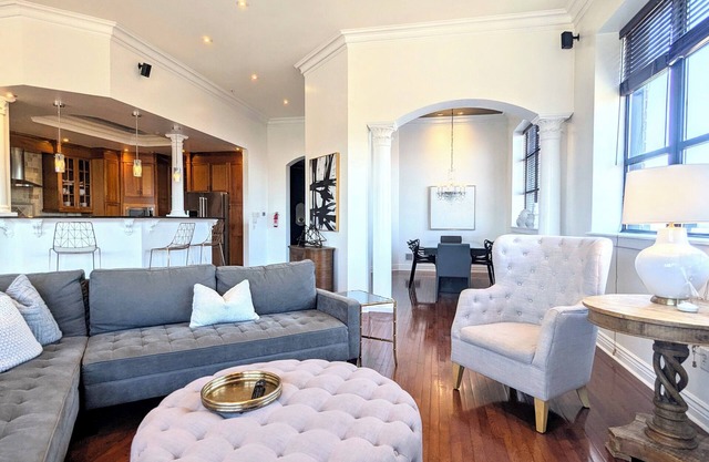 Rare Last-Minute Stay - Spacious 3BR Penthouse + Private Parking