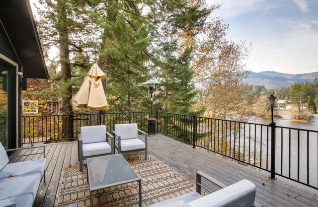 Rathdrum Lake House with Boat Dock!
