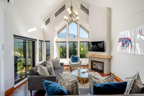 Ravencrest 309 by Outpost Whistler