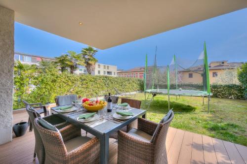 Rebecca Garden - Happy Rentals