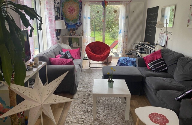 Recent 4-person house with garden in the heart of Locronan