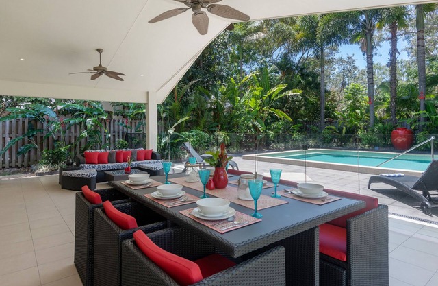 Red Anchor, 30 Mudlo Street - 5 Bedroom House Close To Town