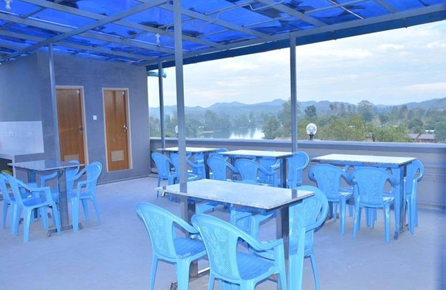 Red Dragon Hotel Hsipaw