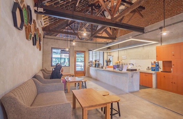 RedDoorz near Alun-Alun Garut