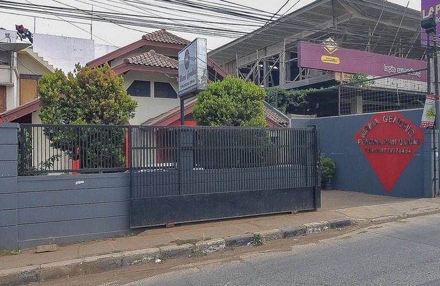 RedDoorz near IPDN 2