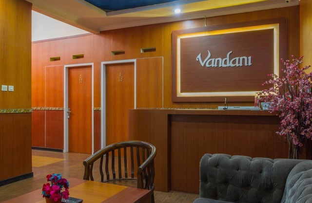 RedDoorz Plus near IPDN