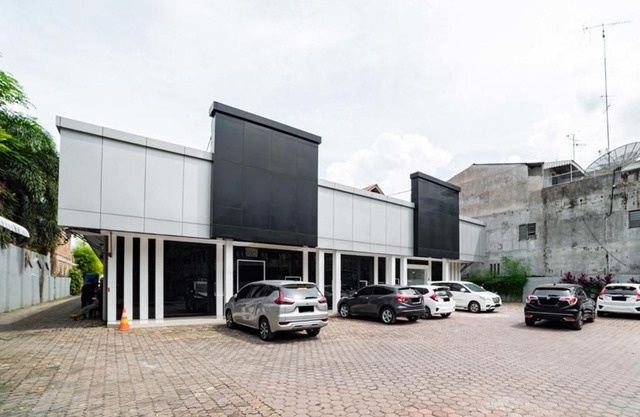 RedDoorz Plus near Thamrin Plaza Medan