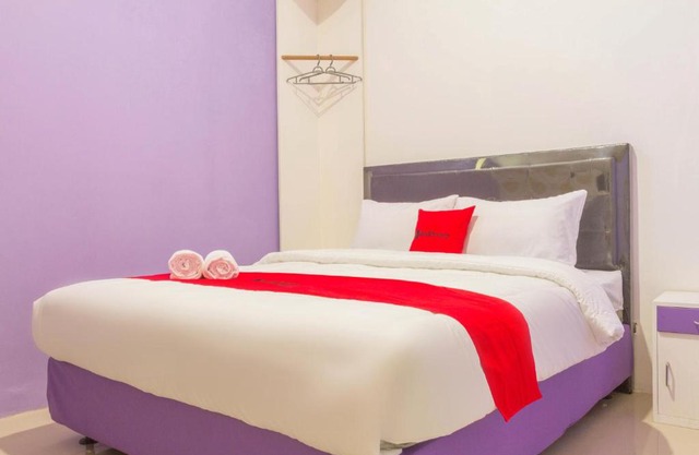 RedDoorz Plus @ Tuparev Cirebon 2