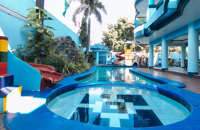 RedDoorz Plus @ Villa Gloria Taguig