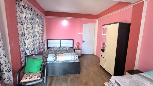 Reesing loudge & restaurant