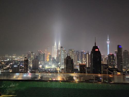 Regalia Comfort Suites KLCC SkyPool