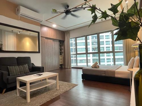 Regalia Residences And Suites By The Relaxstay