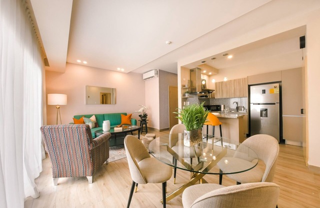 Regatta Living II with Breakfast Included! - 603