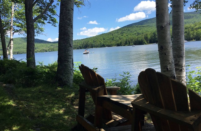 Relax & enjoy 240' lake frontage on Stinson Lake- Rumney, NH, with private beach