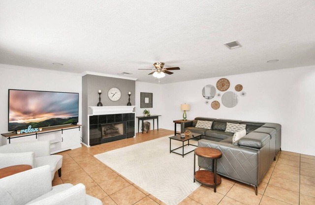 Relax in Style! 6BR Houston Oasis w/Pool & Spa