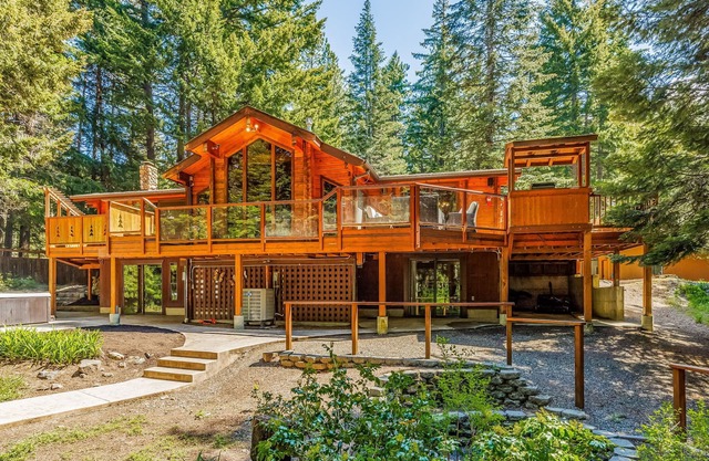 Relax & Reconnect on the River- Golf @ Suncadia + 3rd Nt Free Limited Avail