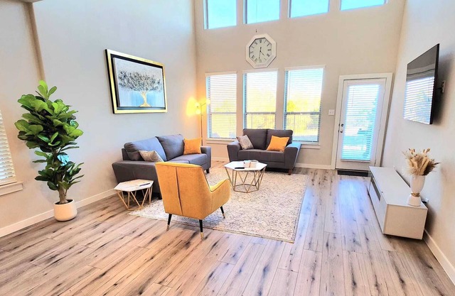 Relax & Unwind at Our Cozy Forney, TX Home– A Perfect Base for Exploring Dallas!