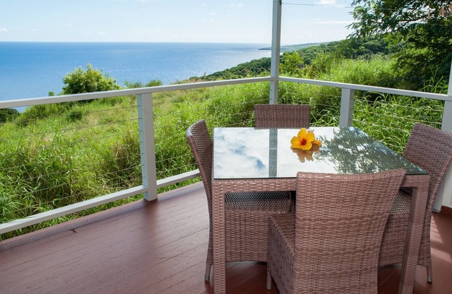 Relaxing home away from home- honeymoon friendly