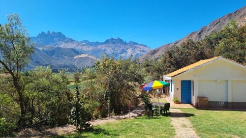 Relaxing small cottage in nature