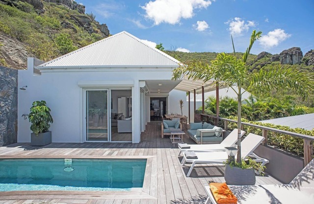 Remi (1/3 Rooms) Luxury villa