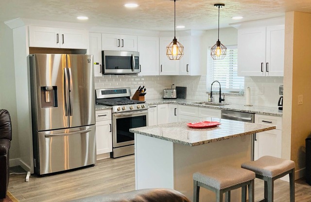 Remodeled Cozy Home near Downtown Arvada/Denver, Parks, Shopping and restaurants