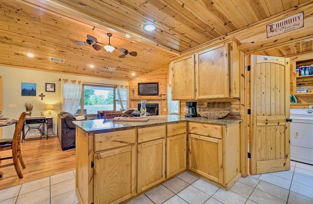 Remote Smithville Cottage: Furnished Deck & Grill