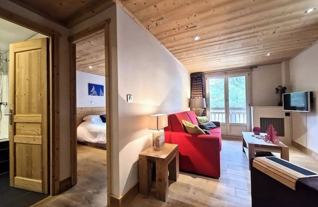 Renovated 2-room apartment in Laisinant-ski-in ski-out