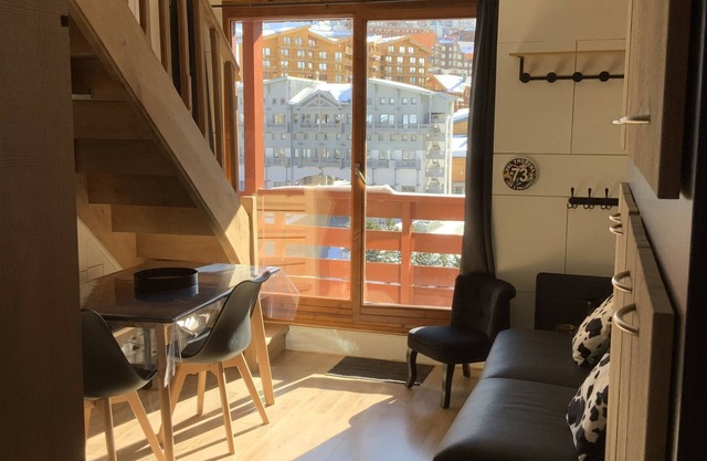 RENOVATED APARTMENT VAL THORENS CENTER