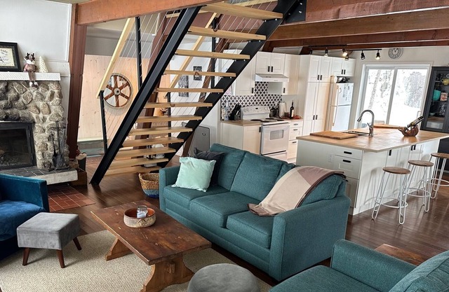 Renovated cosy cottage in the Laurentians, Quebec