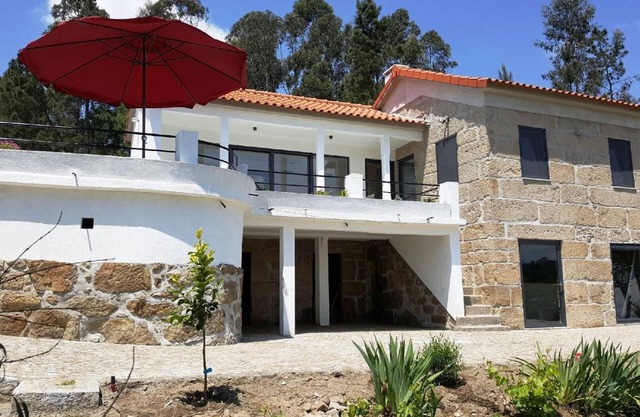 Renovated country house surrounded by nature in Tondela