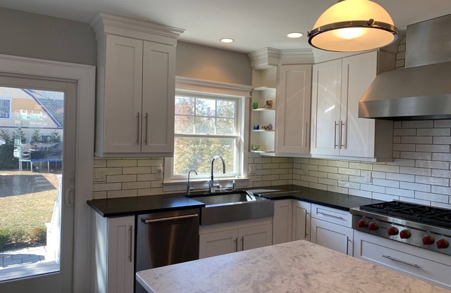Renovated updated classic On a Historic Manasquan street One mile to beach !