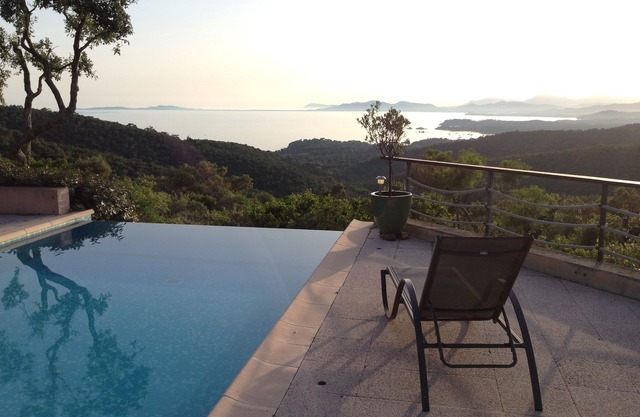 Rental villa private domain of Gaou Bénat Belle Sea view