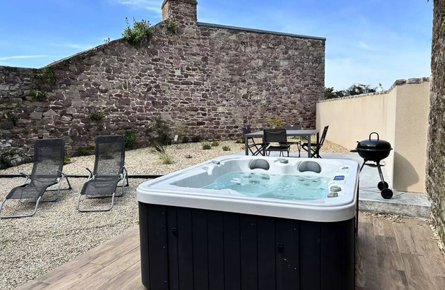 Residence 302-frehel - 302 - Apartment 4 people with Spa.