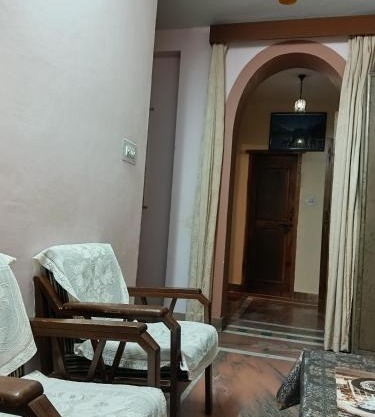 Resort Shine Astha with garden and mountain view, Pet friendly