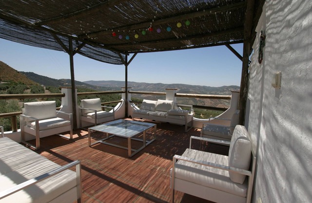 Restored, spacious and totally private farmhouse and pool. Stunning lake views.